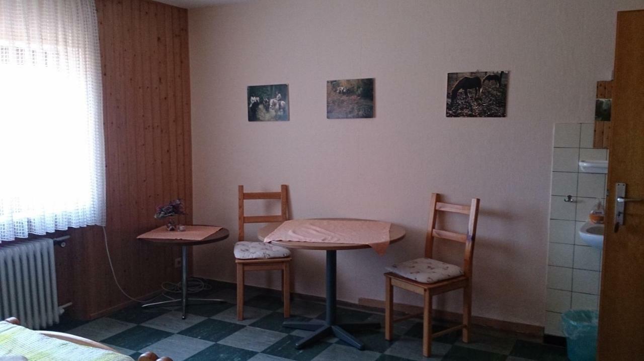 Gaestehaus Burgwald-Trekking Mittelsimtshausen Kültér fotó